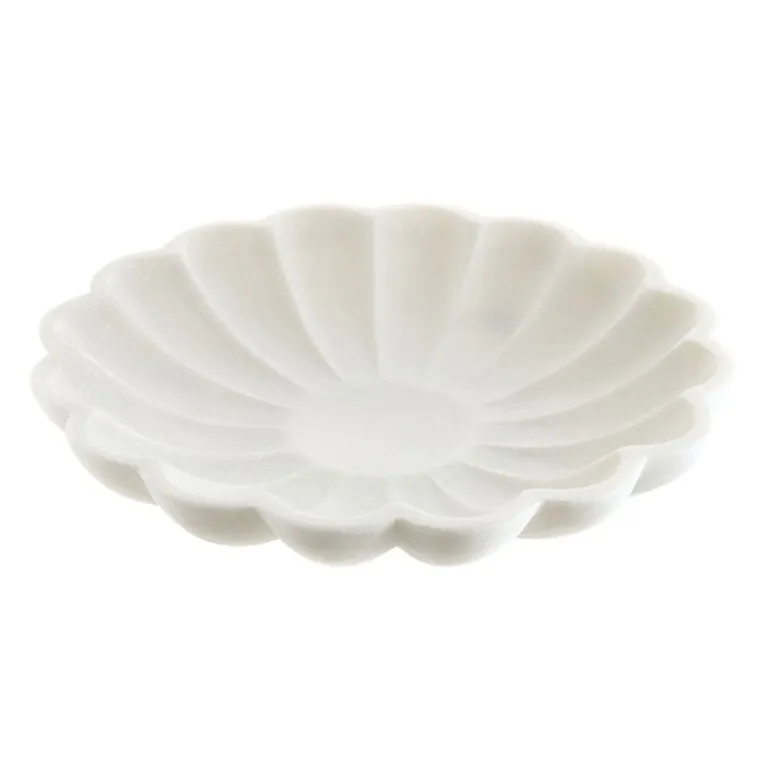 Bowl Round with Scalloped Edge