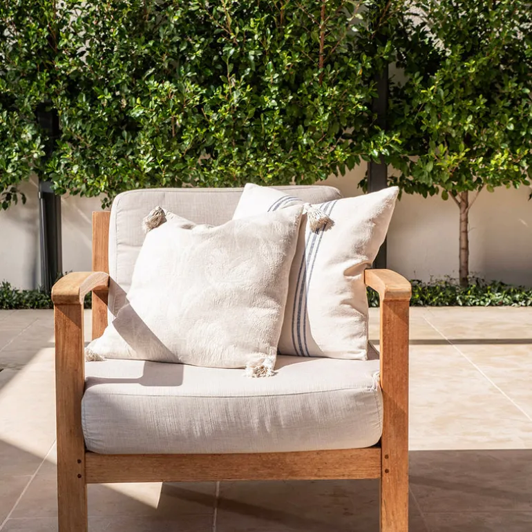 Cushion Jacquard Florals with Natural Tassels