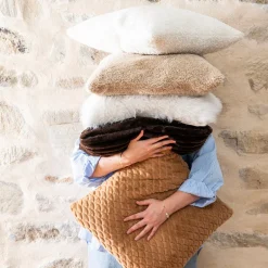 Cushion Scallop Faux Rabbit Fur Caramel