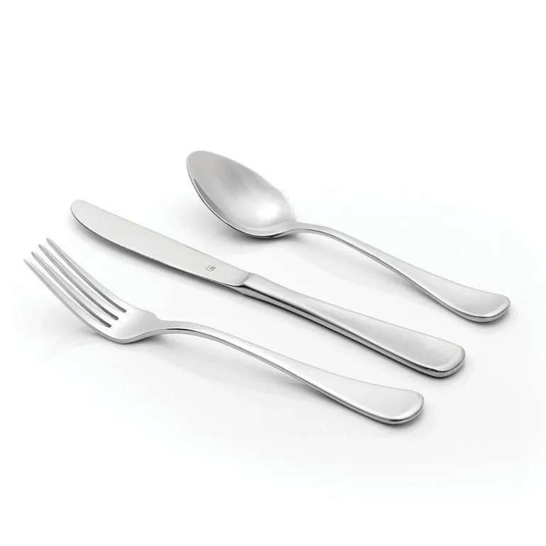 32 Piece Cutlery Set