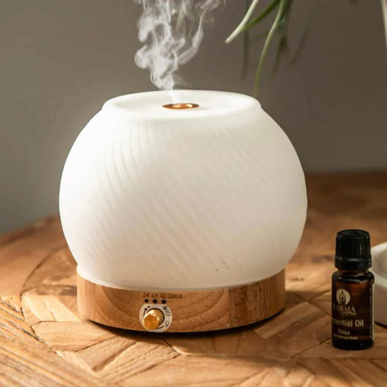 Ribbed Glass & Wood Ultrasonic Diffuser