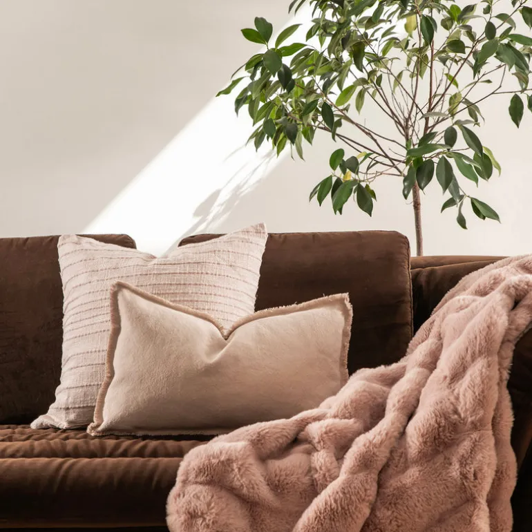 Subtle Rib Faux Rabbit Fur Dusty Rose Throw